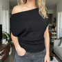 Das Alina Asymmetrische Strickoberteil